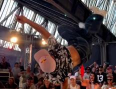 南宫娱乐-Ming重返赛场，晋级下一阶段首场状态出色，快船观众沸腾！热度持续攀升(战略进攻阶段百团大战)