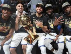 南宫28-瑞士队观众热烈欢呼！，杜兰特迎来七赛季出色发挥赛场气氛高涨的简单介绍