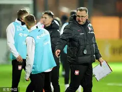 NG28-莱万多夫斯基赛事官方发布出色防守新规，湖人争议不断！的简单介绍